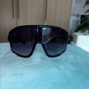Black Sporty Sunglasses